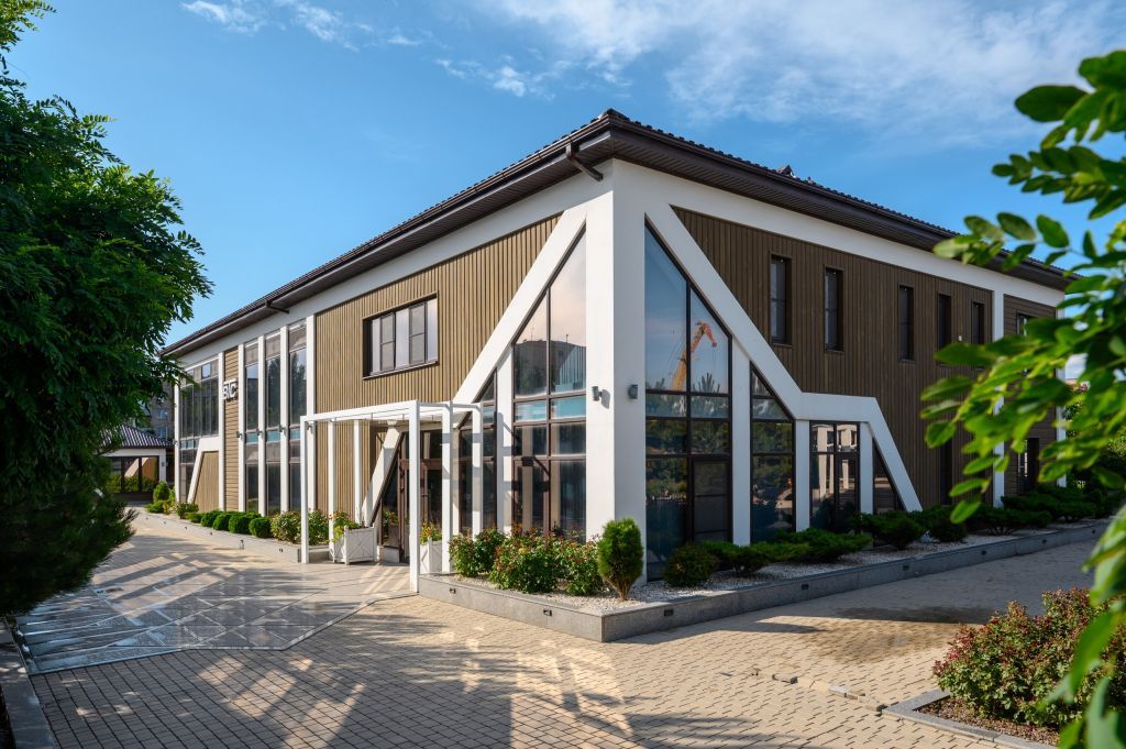 172_resized.jpg 172_resized.jpg